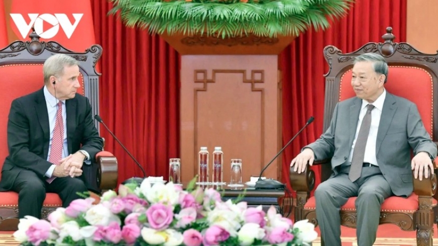 Party leader hails Qualcomm's successful investment projects in Vietnam